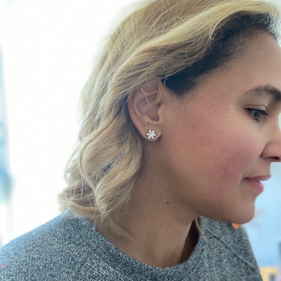 CRYSTAL RHINESTONE STUD/EAR CRAWLER CUFF EARRINGS - Picture 2 of 5